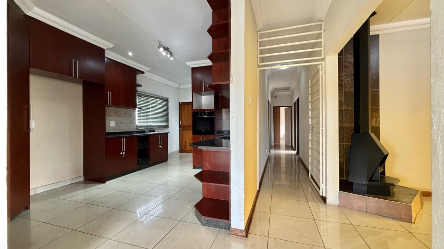 To Let 4 Bedroom Property for Rent in Aerorand Mpumalanga