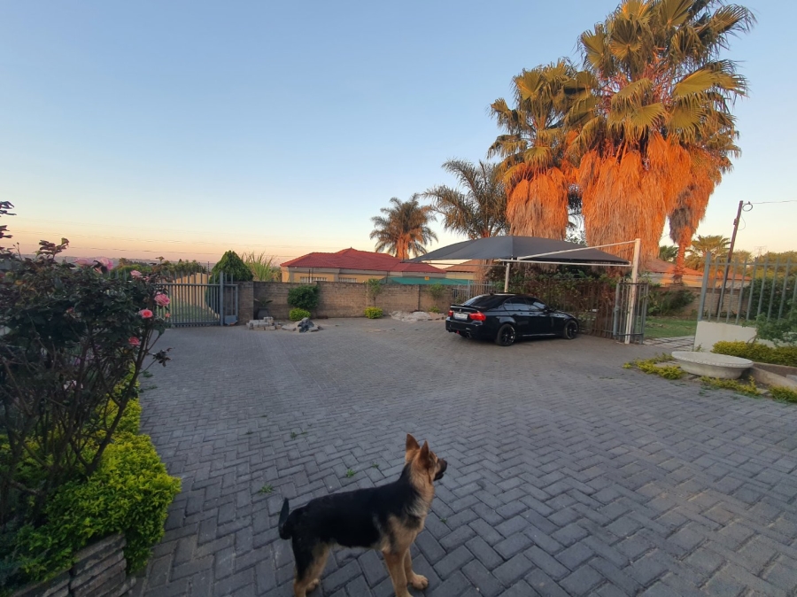 To Let 3 Bedroom Property for Rent in Model Park Mpumalanga