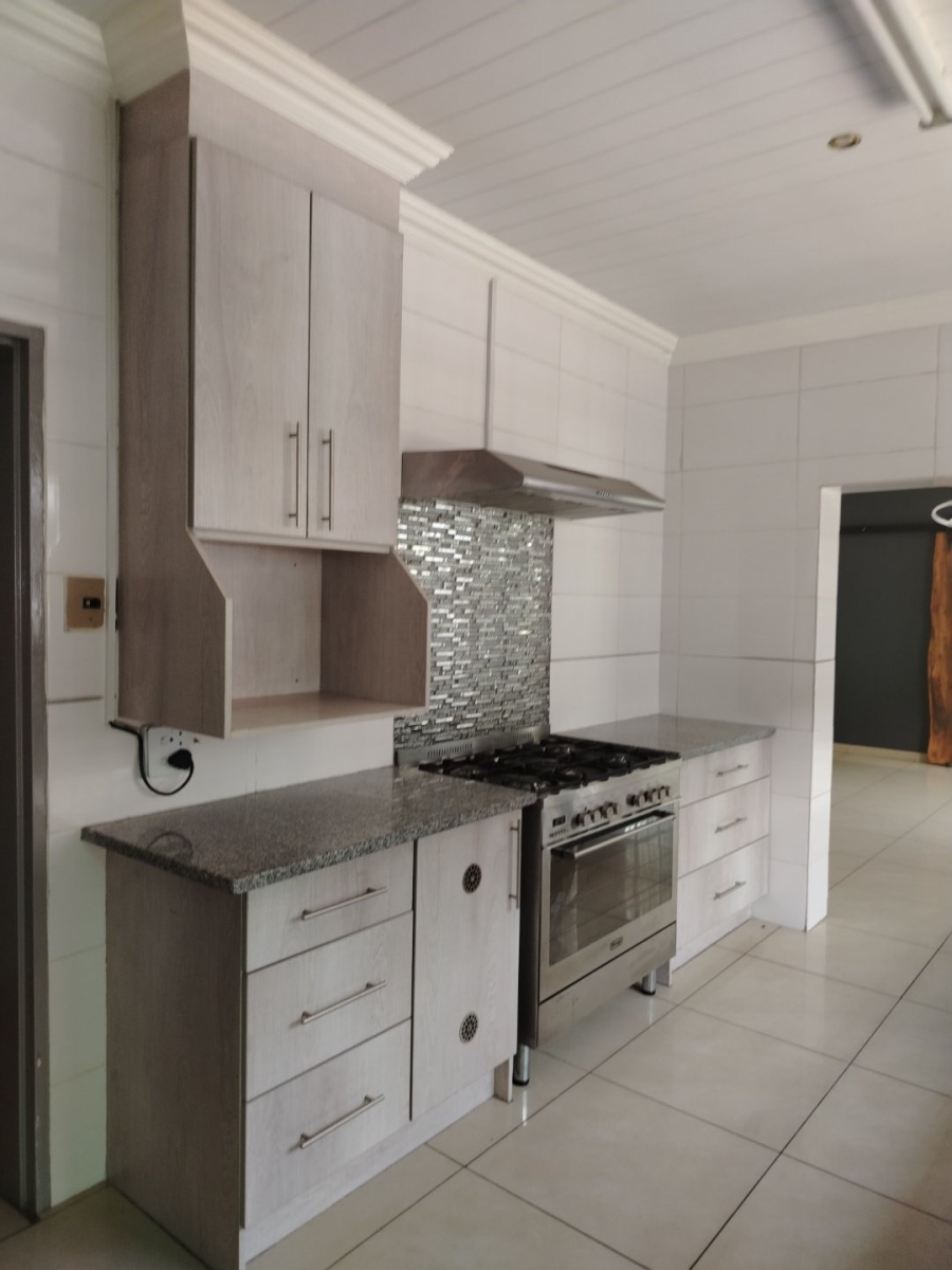 To Let 4 Bedroom Property for Rent in Model Park Mpumalanga