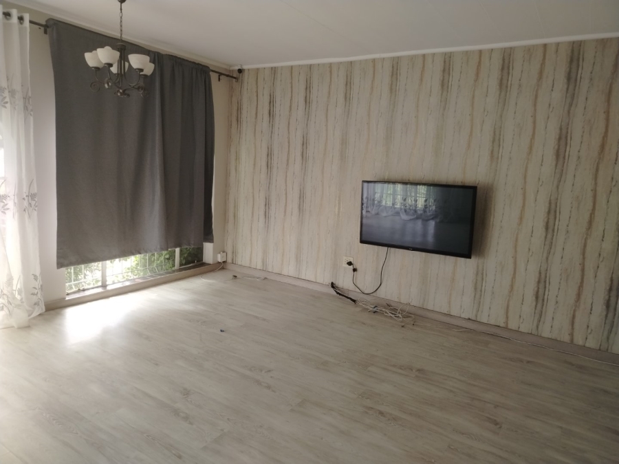 To Let 4 Bedroom Property for Rent in Model Park Mpumalanga