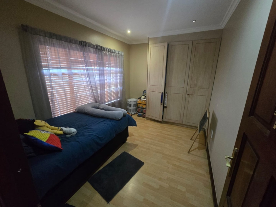 4 Bedroom Property for Sale in Witbank Ext 10 Mpumalanga