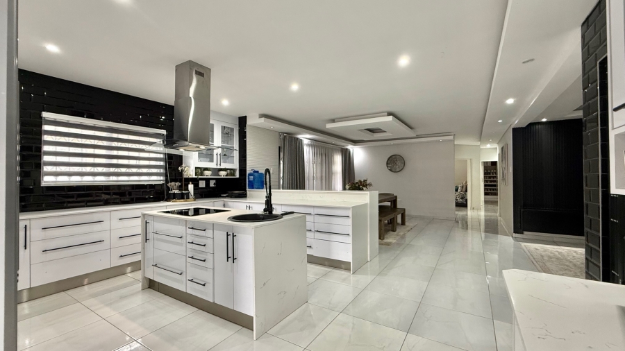 To Let 4 Bedroom Property for Rent in Aerorand Mpumalanga