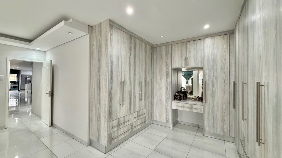 To Let 4 Bedroom Property for Rent in Aerorand Mpumalanga