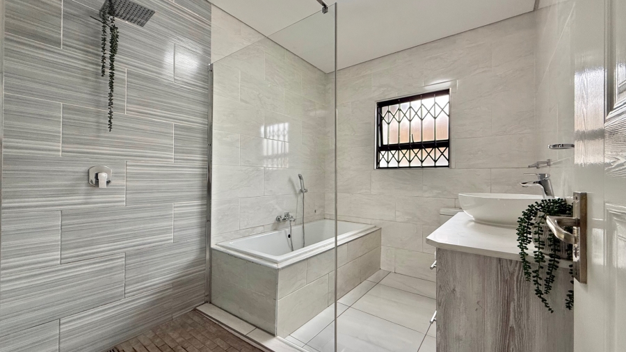 To Let 4 Bedroom Property for Rent in Aerorand Mpumalanga