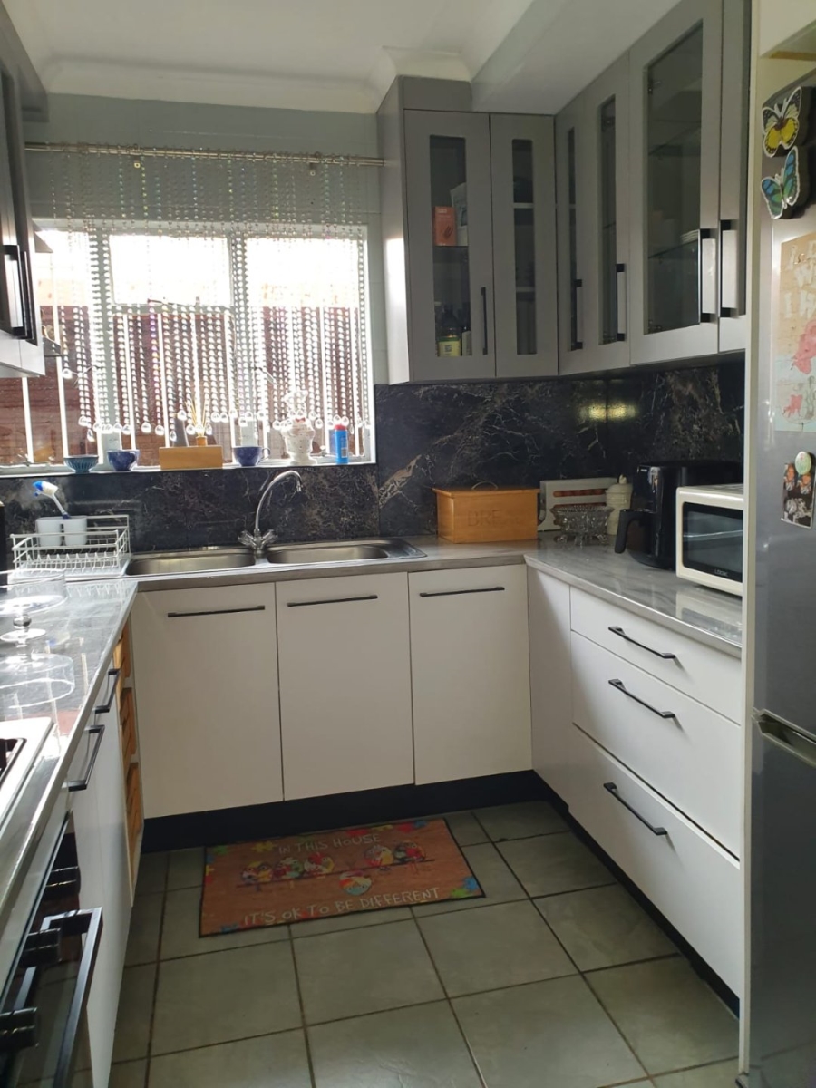 To Let 3 Bedroom Property for Rent in Reyno Ridge Mpumalanga