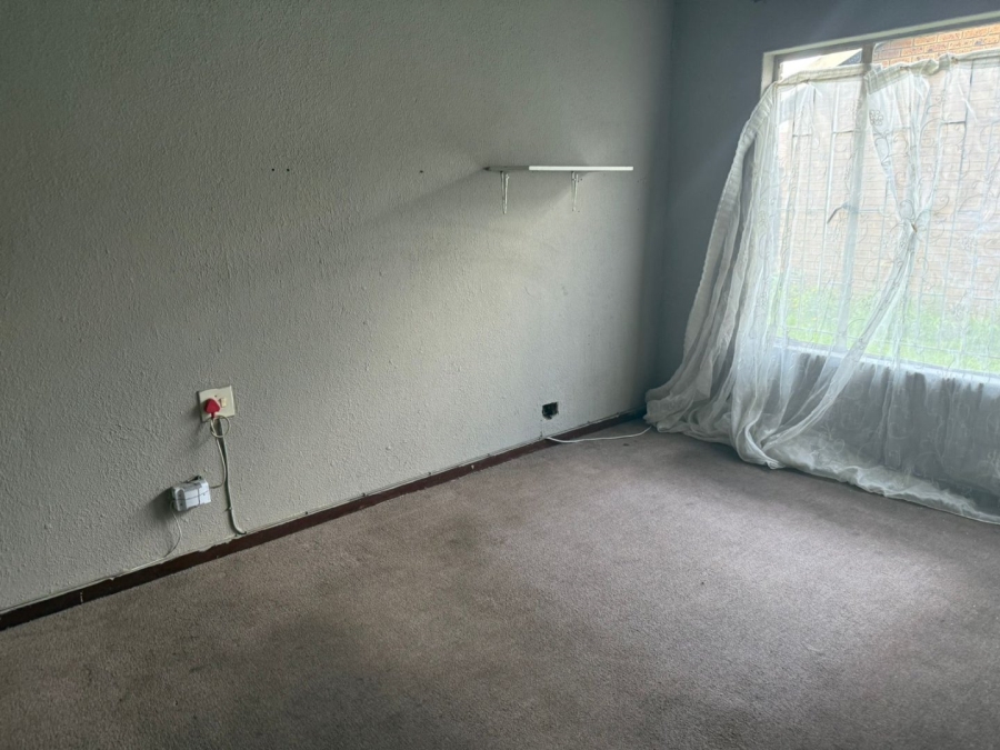 To Let 2 Bedroom Property for Rent in Witbank Ext 12 Mpumalanga