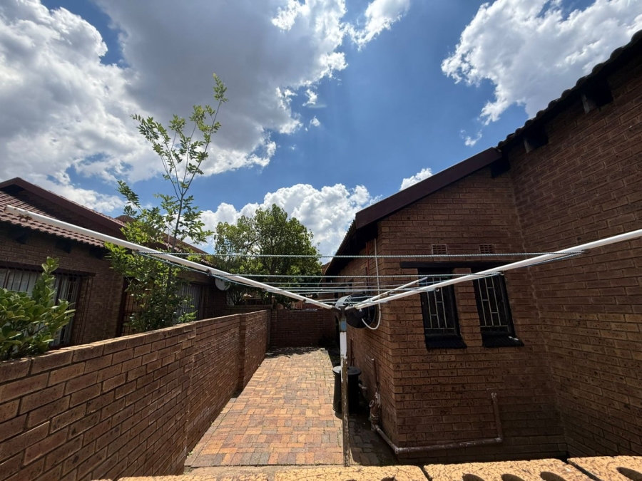 To Let 2 Bedroom Property for Rent in Witbank Ext 12 Mpumalanga