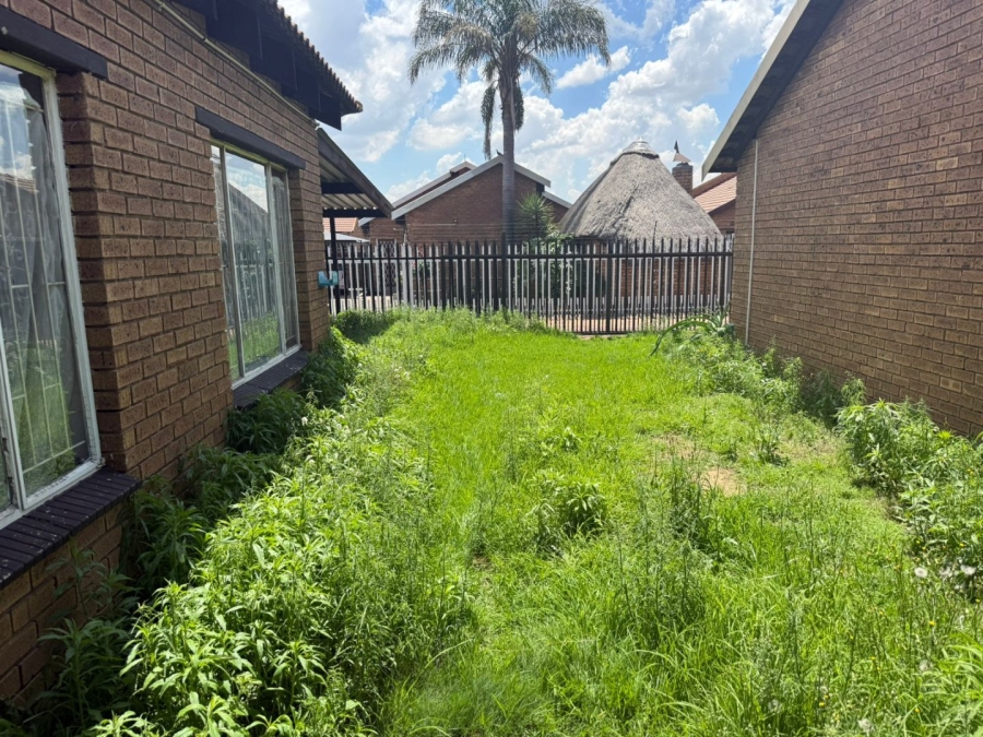 To Let 2 Bedroom Property for Rent in Witbank Ext 12 Mpumalanga