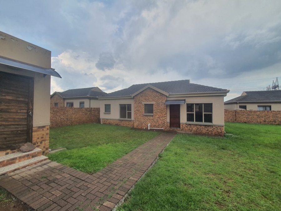 To Let 3 Bedroom Property for Rent in Witbank Ext 10 Mpumalanga
