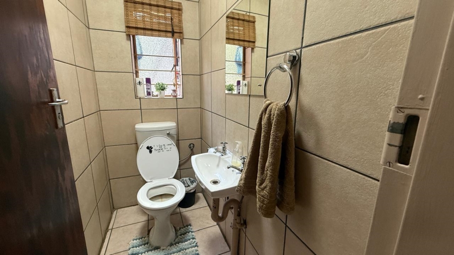 4 Bedroom Property for Sale in Gholfsig Mpumalanga