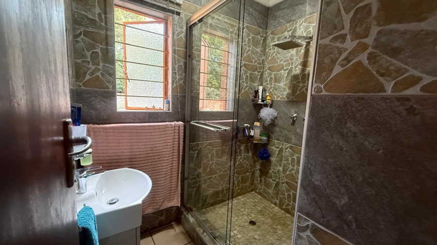 4 Bedroom Property for Sale in Gholfsig Mpumalanga