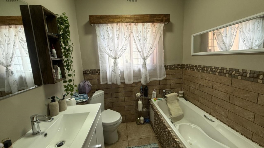 4 Bedroom Property for Sale in Gholfsig Mpumalanga