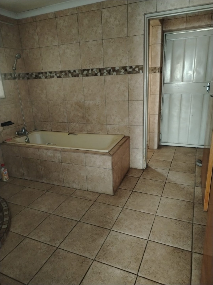 3 Bedroom Property for Sale in Witbank Ext 16 Mpumalanga