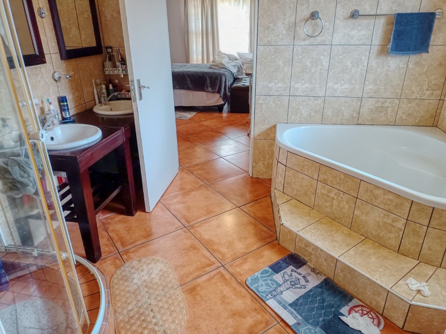 3 Bedroom Property for Sale in White River Ext 49 Mpumalanga
