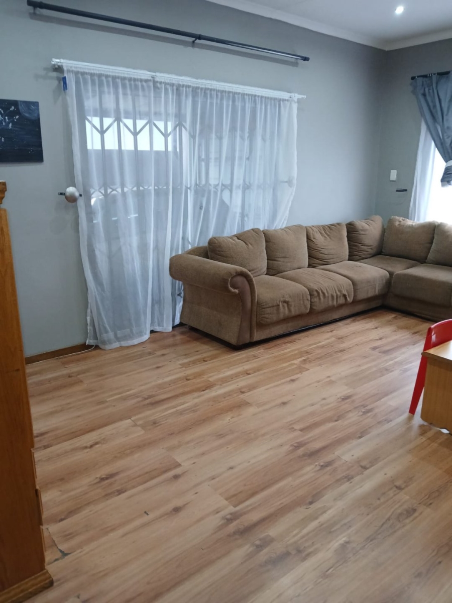 To Let 3 Bedroom Property for Rent in Model Park Mpumalanga