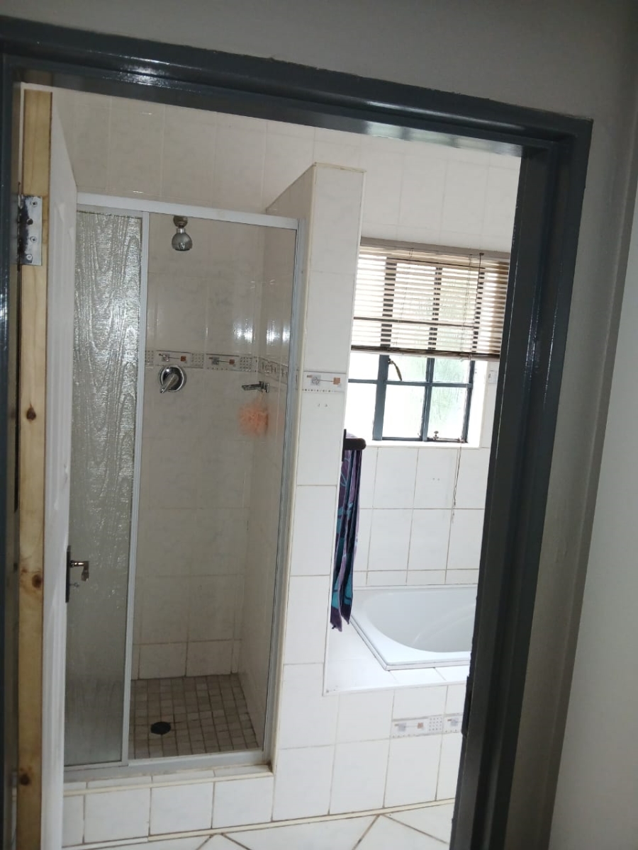 To Let 3 Bedroom Property for Rent in Model Park Mpumalanga