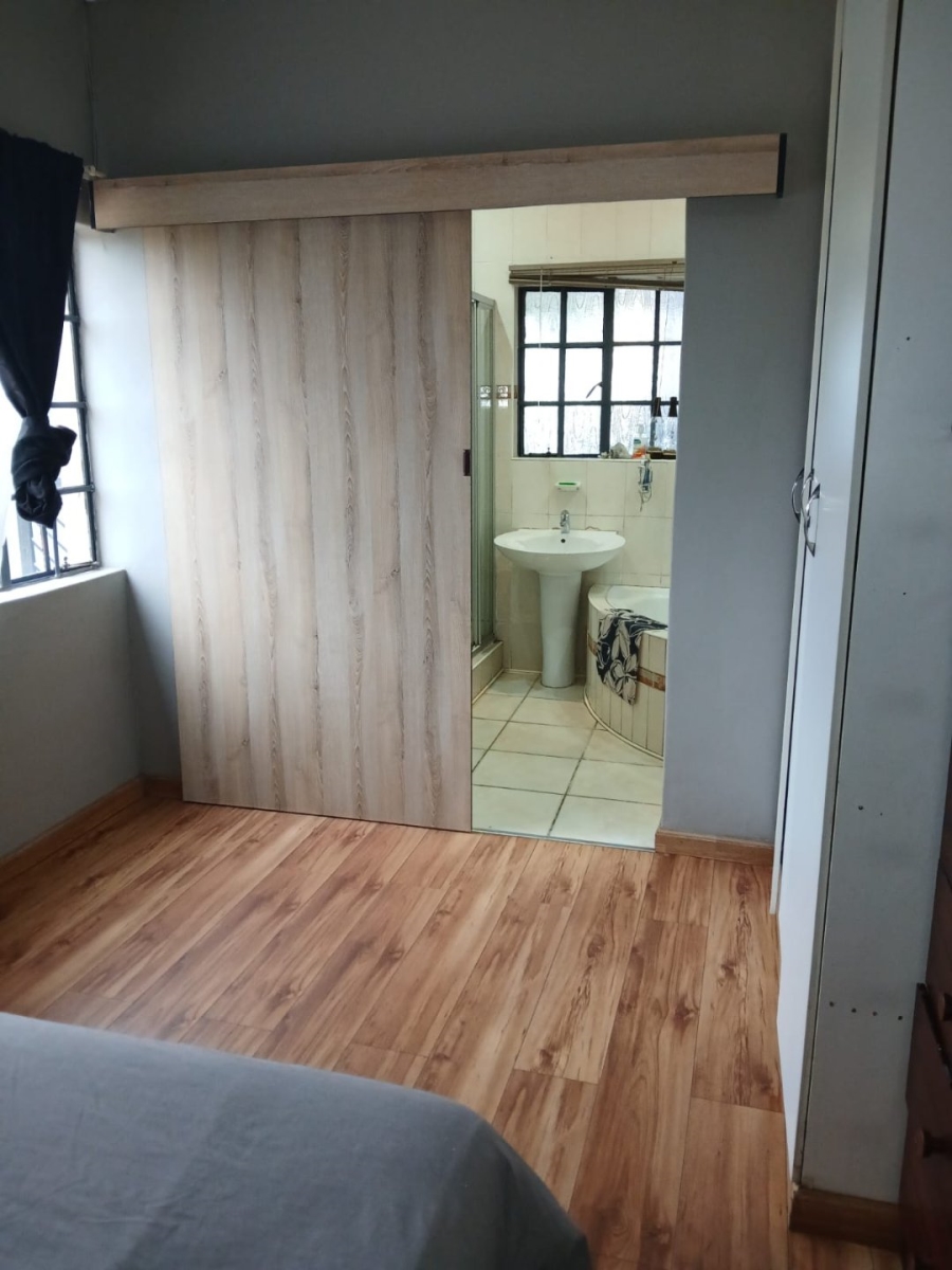 To Let 3 Bedroom Property for Rent in Model Park Mpumalanga