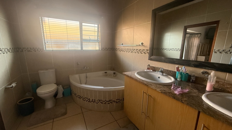 3 Bedroom Property for Sale in Roberts Estate Mpumalanga