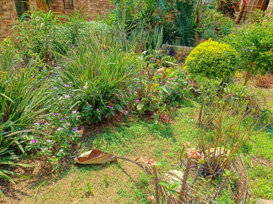 2 Bedroom Property for Sale in White River Ext 18 Mpumalanga