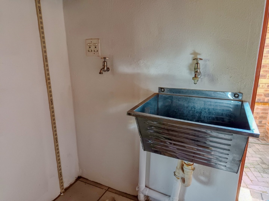 2 Bedroom Property for Sale in White River Ext 18 Mpumalanga