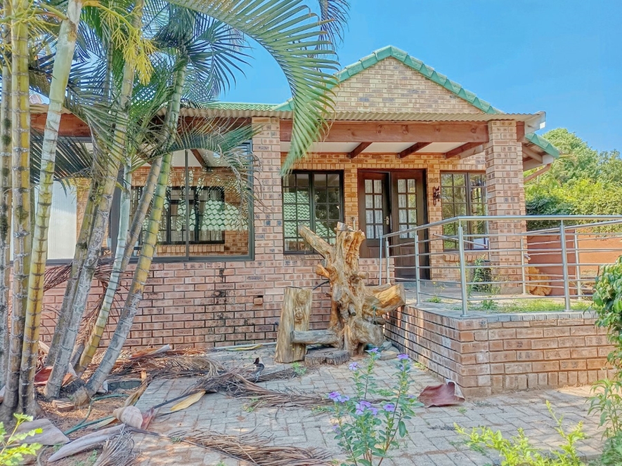 2 Bedroom Property for Sale in White River Ext 18 Mpumalanga