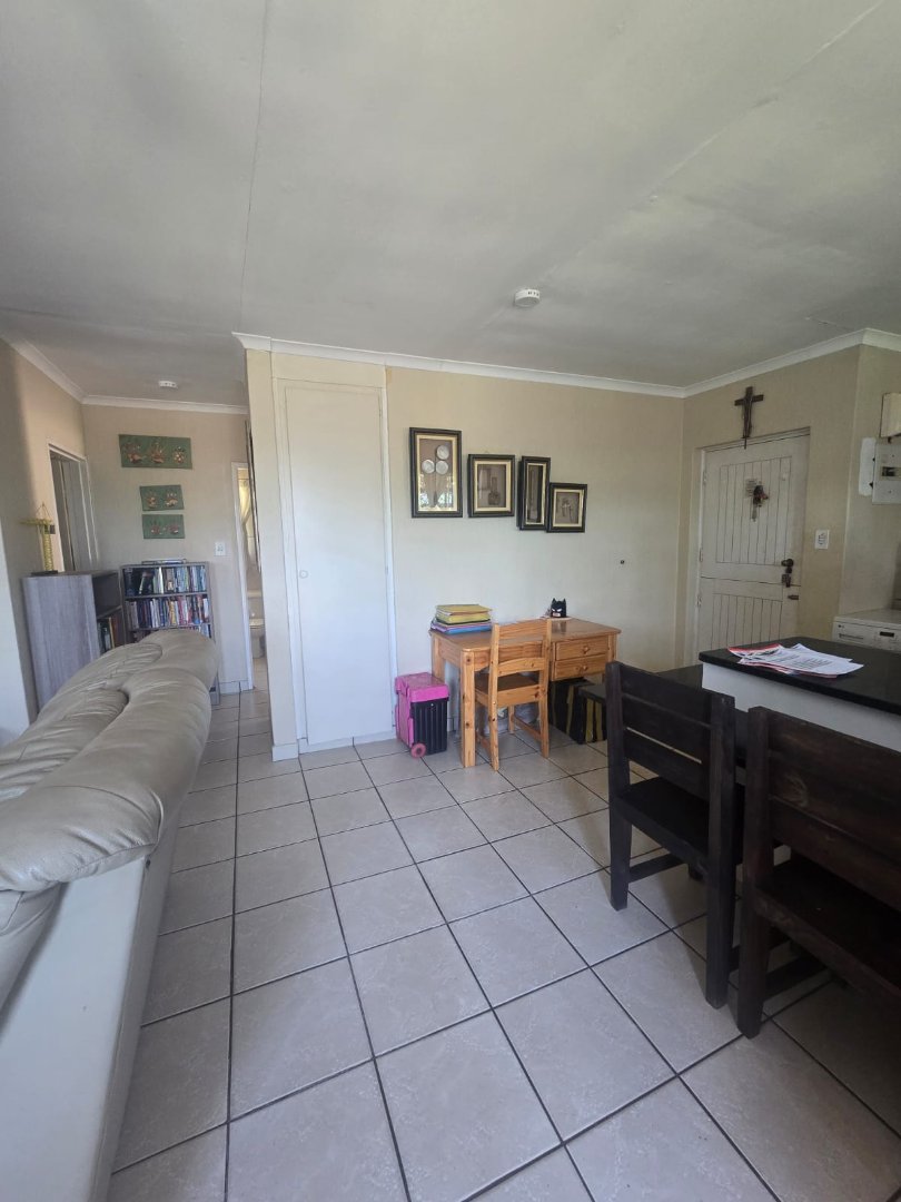 To Let 2 Bedroom Property for Rent in White River Ext 16 Mpumalanga