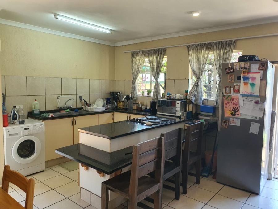 To Let 2 Bedroom Property for Rent in White River Ext 16 Mpumalanga