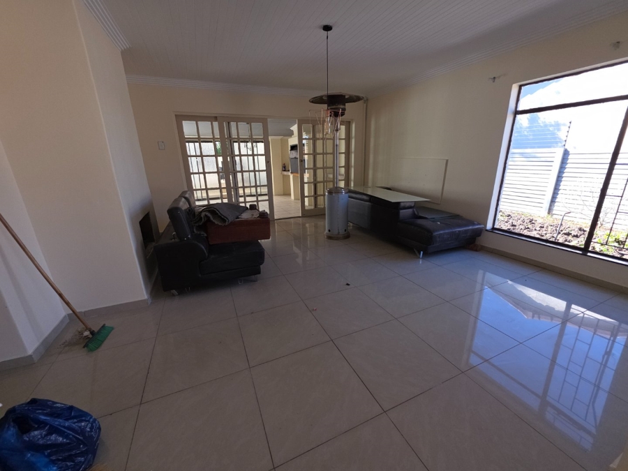 4 Bedroom Property for Sale in Secunda Mpumalanga