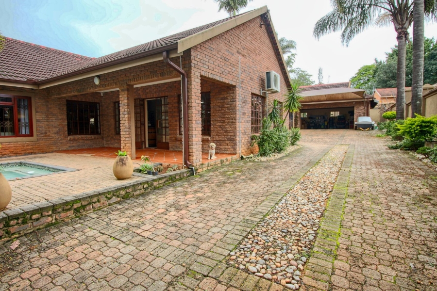 4 Bedroom Property for Sale in White River Ext 18 Mpumalanga