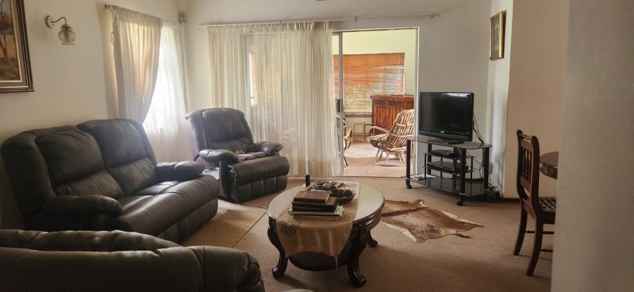 5 Bedroom Property for Sale in Standerton Mpumalanga