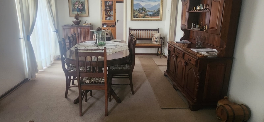 5 Bedroom Property for Sale in Standerton Mpumalanga