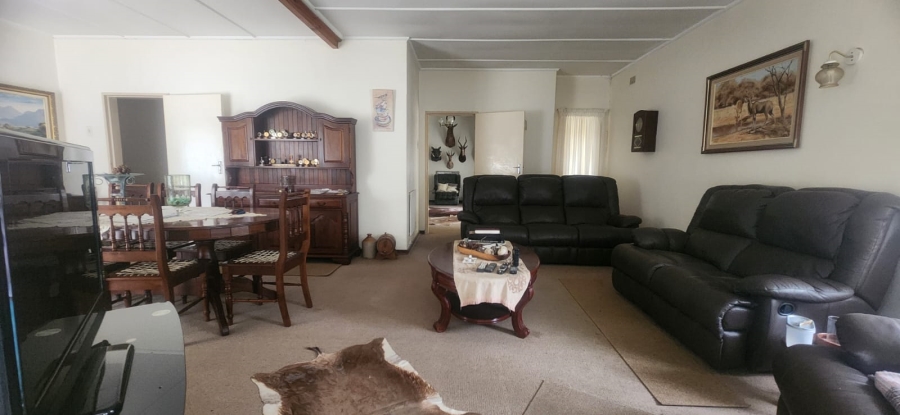 5 Bedroom Property for Sale in Standerton Mpumalanga