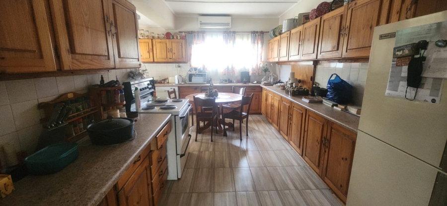 5 Bedroom Property for Sale in Standerton Mpumalanga