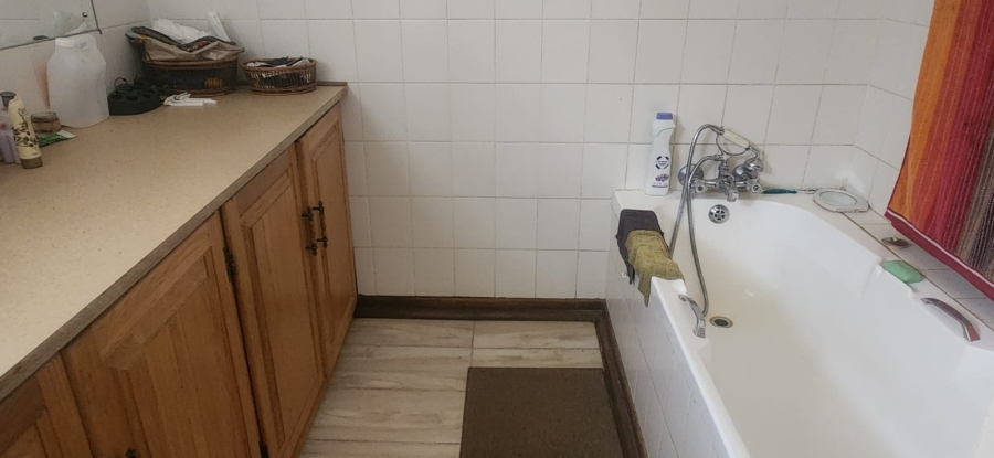 5 Bedroom Property for Sale in Standerton Mpumalanga