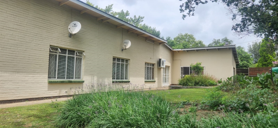 5 Bedroom Property for Sale in Standerton Mpumalanga