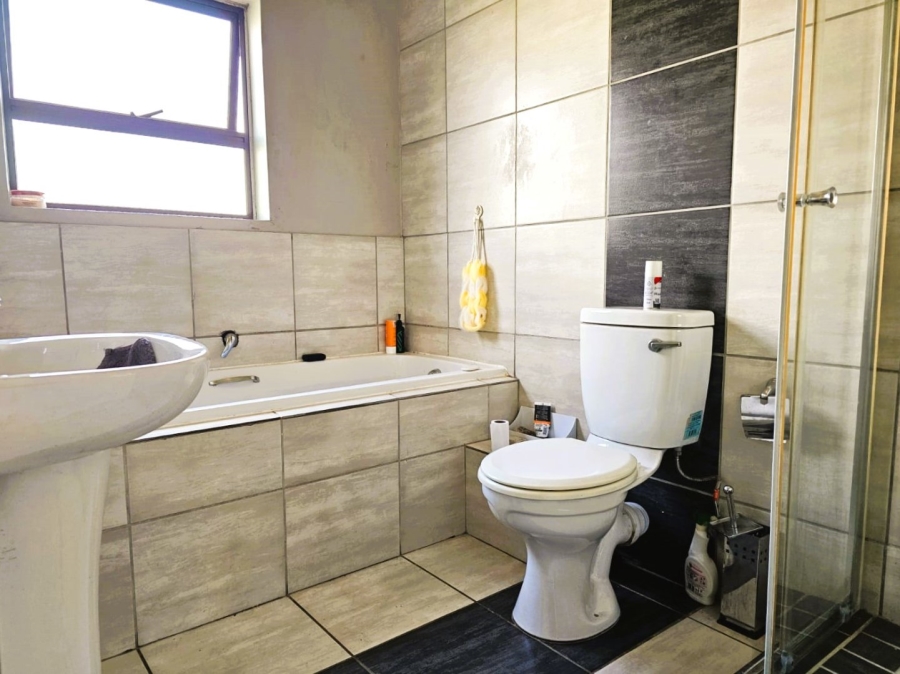 3 Bedroom Property for Sale in Terra Nova Mpumalanga