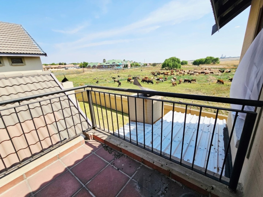 2 Bedroom Property for Sale in Noordrand Mpumalanga