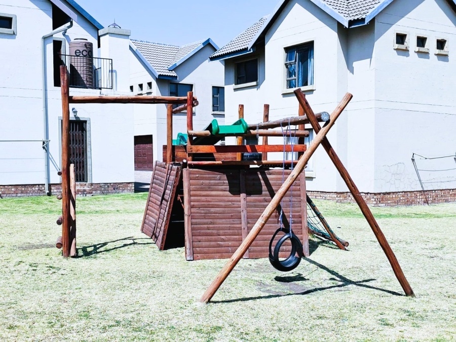 2 Bedroom Property for Sale in Noordrand Mpumalanga