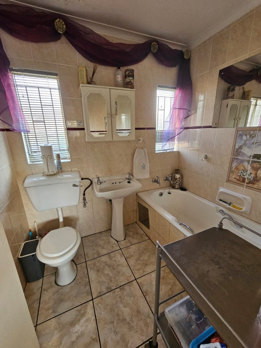 4 Bedroom Property for Sale in Sunset Park Mpumalanga