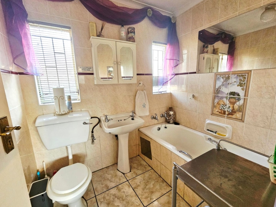 4 Bedroom Property for Sale in Sunset Park Mpumalanga