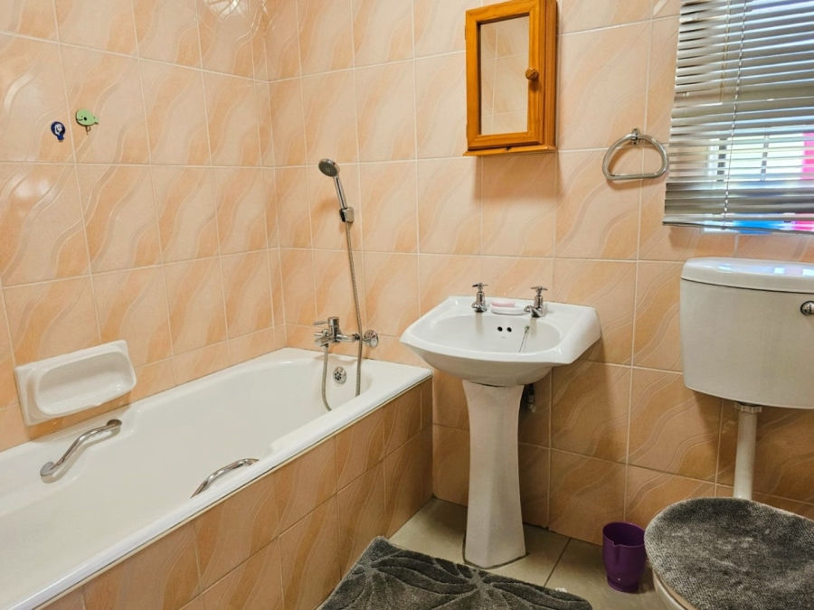 3 Bedroom Property for Sale in Thistle Grove Mpumalanga