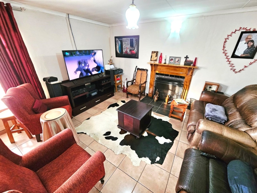 3 Bedroom Property for Sale in Cosmosrand Mpumalanga