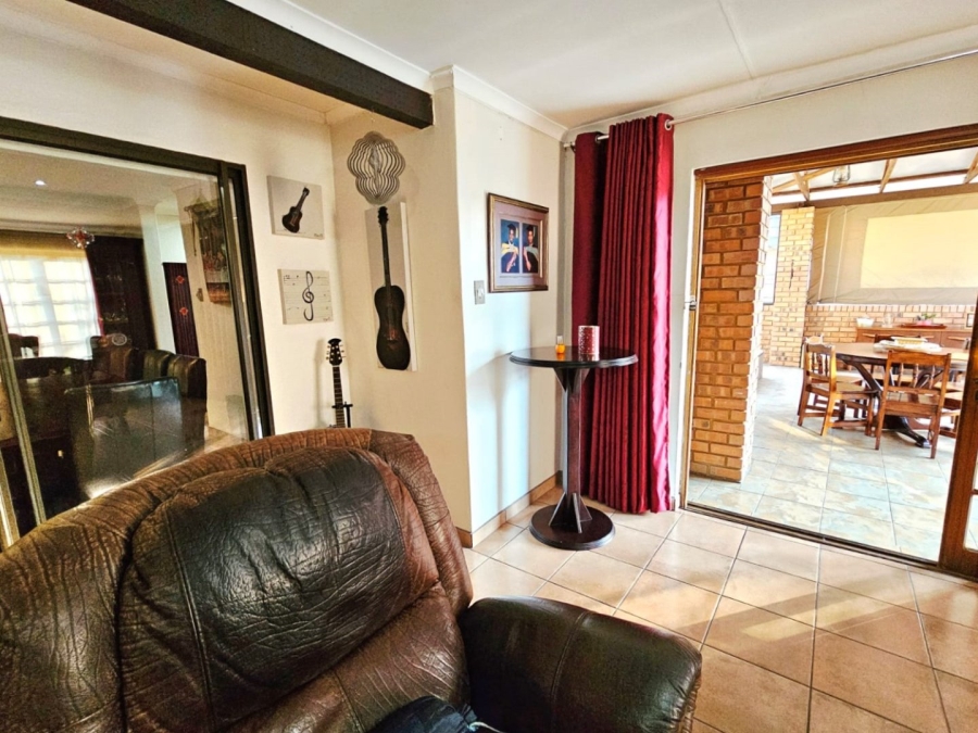 3 Bedroom Property for Sale in Cosmosrand Mpumalanga