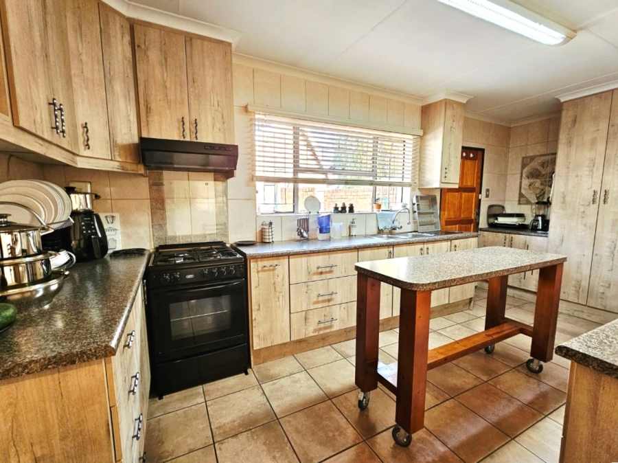 3 Bedroom Property for Sale in Cosmosrand Mpumalanga