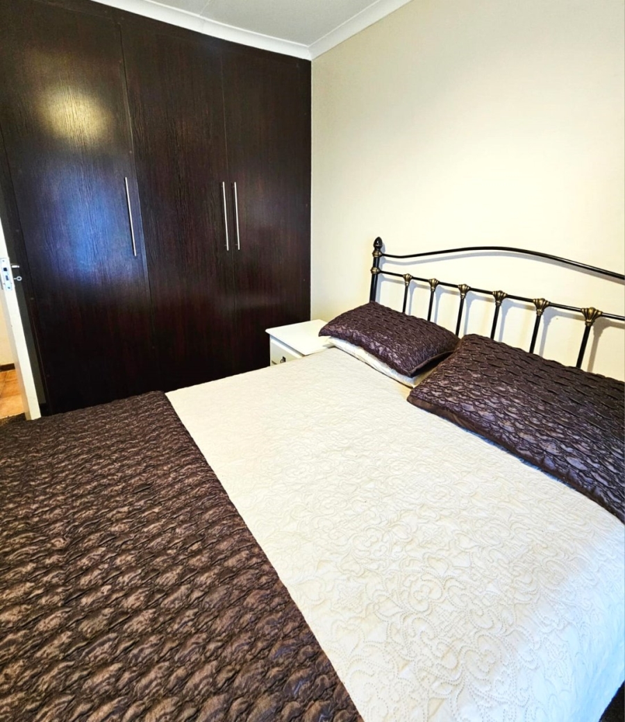 3 Bedroom Property for Sale in Cosmosrand Mpumalanga