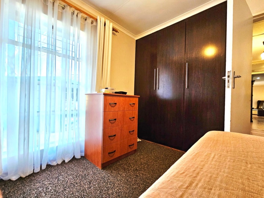 3 Bedroom Property for Sale in Cosmosrand Mpumalanga