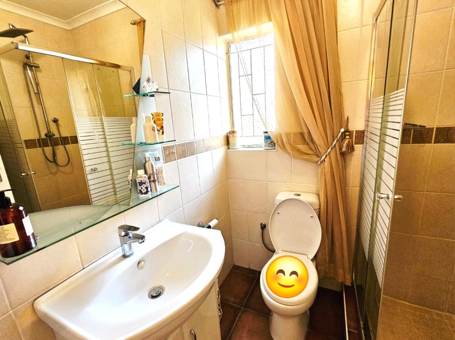 3 Bedroom Property for Sale in Cosmosrand Mpumalanga
