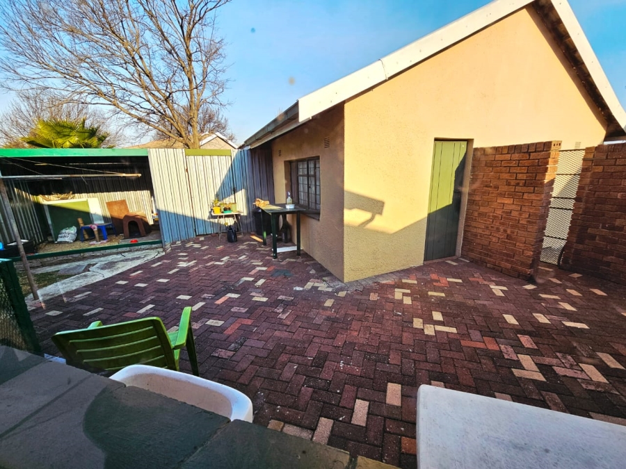 3 Bedroom Property for Sale in Cosmosrand Mpumalanga