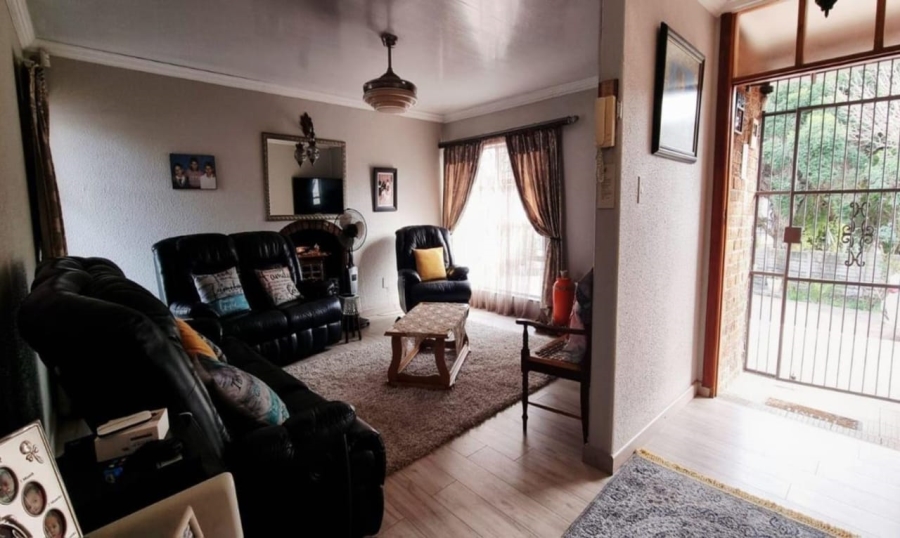 4 Bedroom Property for Sale in Sunset Park Mpumalanga