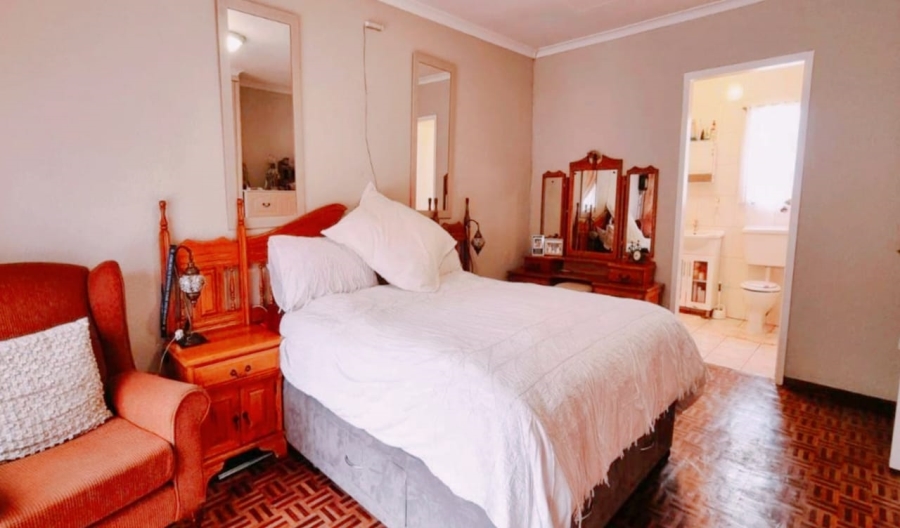 4 Bedroom Property for Sale in Sunset Park Mpumalanga